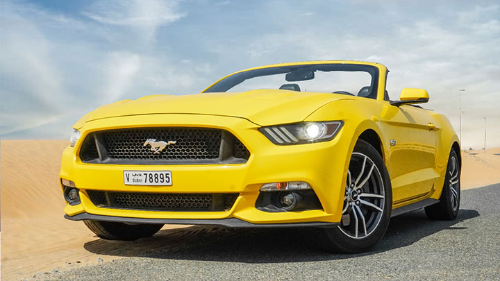 Mustang Convertible per hour